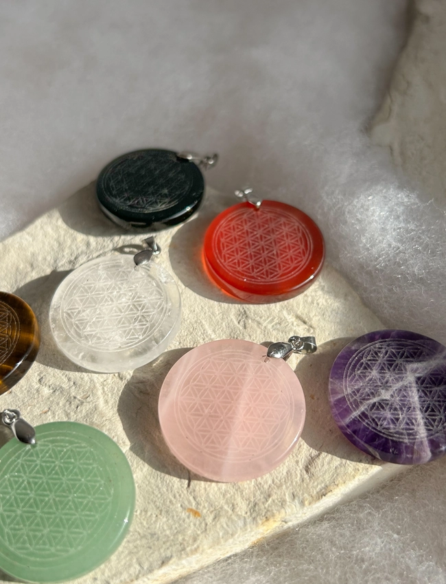 pendente in pietra + fiore della vita